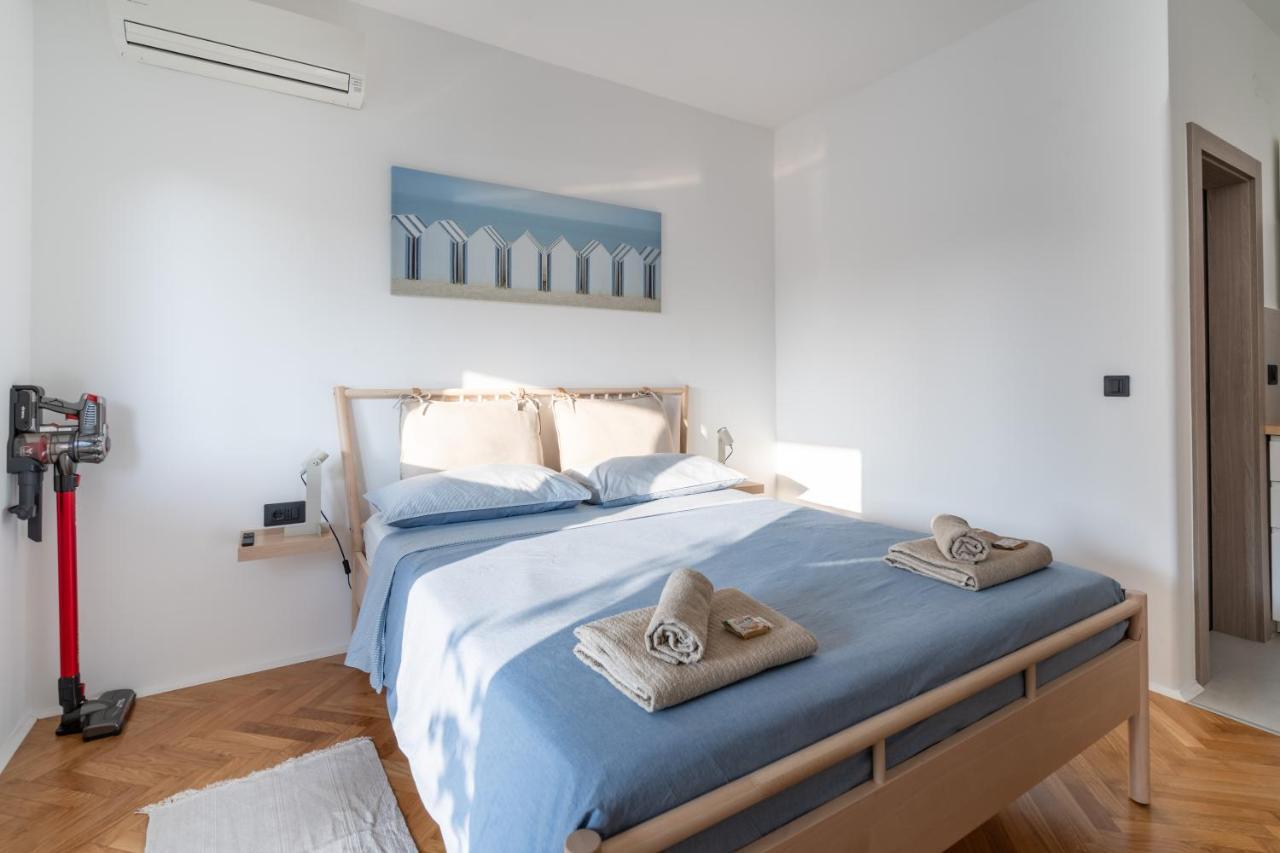 New! D31 Studio W2 Bikes, Sunny Terrace & Parking Rovinj Kültér fotó